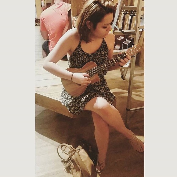 Meet your Posher, Kimberly - Picture 1 of 1